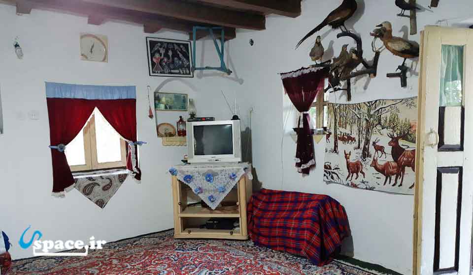 اتاق اقامتگاه بوم گردی تیساپه - روستای طویدره  - کلاردشت - مازندران